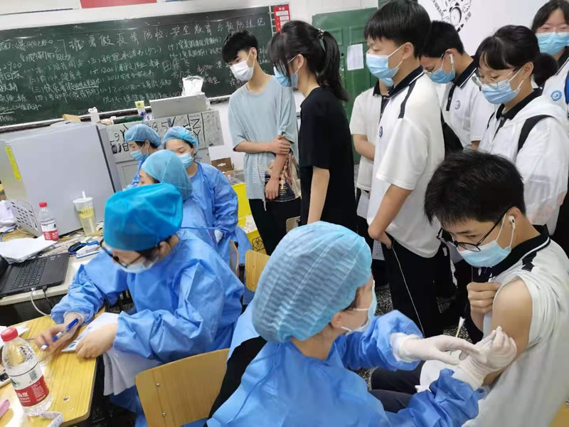 国家有需要 即刻就出发——江油市妇幼保健院支援学生新冠疫苗接种工作