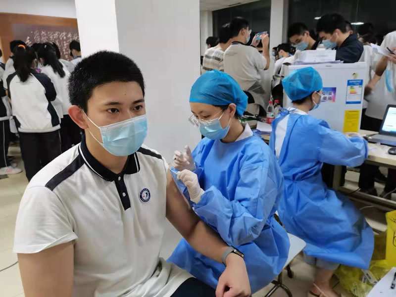 国家有需要 即刻就出发——江油市妇幼保健院支援学生新冠疫苗接种工作