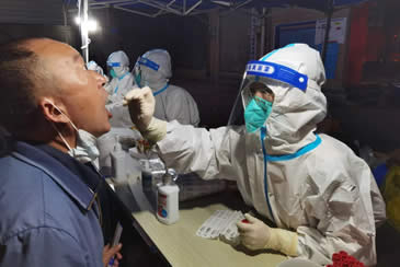 致敬江油市妇幼保健院医护人员的国庆节：一样的节日 不一样的守护