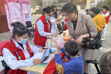 江油市妇幼保健院开展“三八”国际妇女节公益义诊