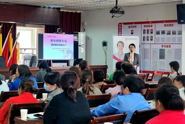 市妇幼保健院开展健康讲座义诊活动