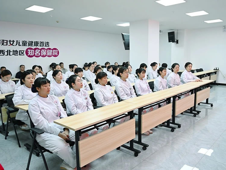 江油市妇计中心召开第112个 “5·12”国际护士节庆祝表彰大会