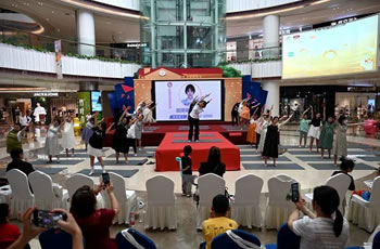 江油市妇幼保健院举办首届最美辣妈孕产瑜伽活动