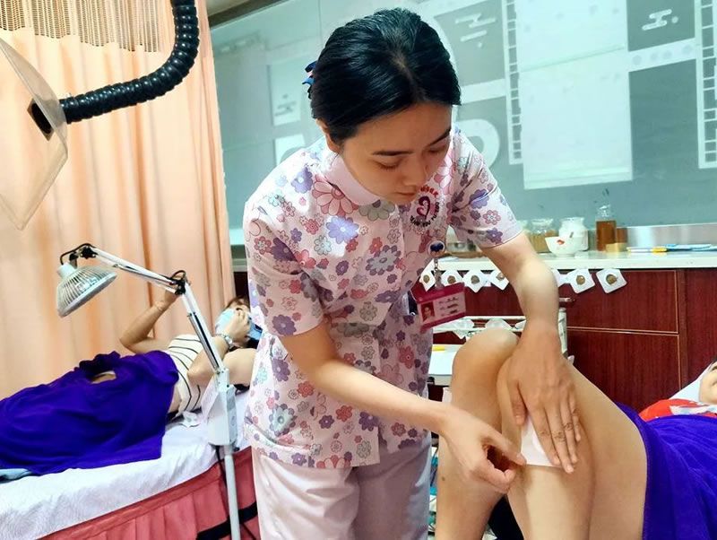 市妇幼保健院：“趁热打贴”的三伏贴 正火热进行中...