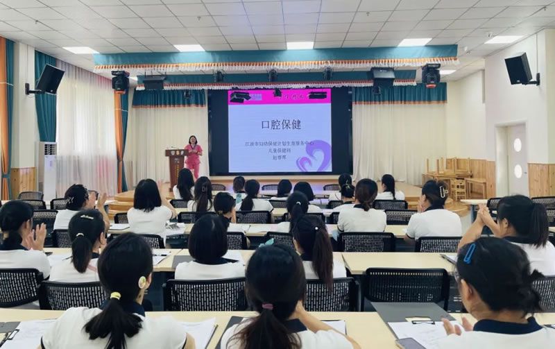 服务百姓健康行动：市妇幼保健院开展秋季儿童健康知识讲座