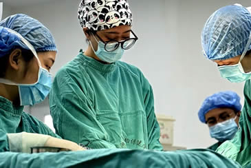 【国庆“医”线我在岗】10月1日凌晨，2025年市妇幼保健院第一位“国庆宝宝”来啦~